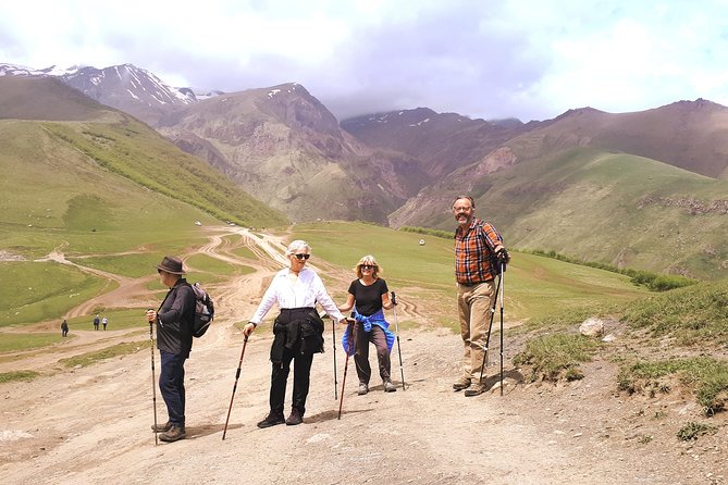 2 Days in Georgian Mountains, Kazbegi and Juta - Local Cuisine and Wines