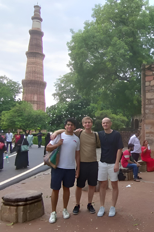 2 Days Old & New Delhi With Taj Mahal at Sunrise Tour by Car - Culinary Experience