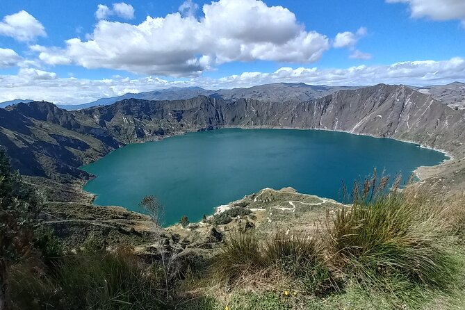 2 Volcanoes Cotopaxi and Quilotoa Lagoon in 1 Day - Experiencing Cotopaxi National Park