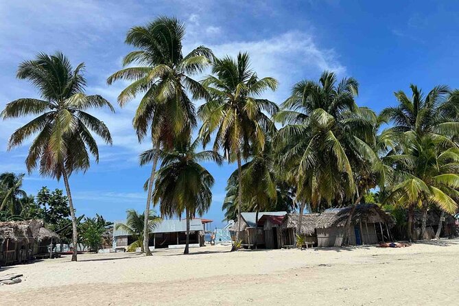 2D/1N Over-the-Ocean Cabin in San Blas Includes Meals and Tour - Pricing and Booking