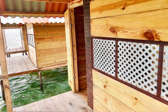 2D/1N - Private Over-Water Cabin in San Blas Islands PLUS Day Tour - Amenities and Utilities