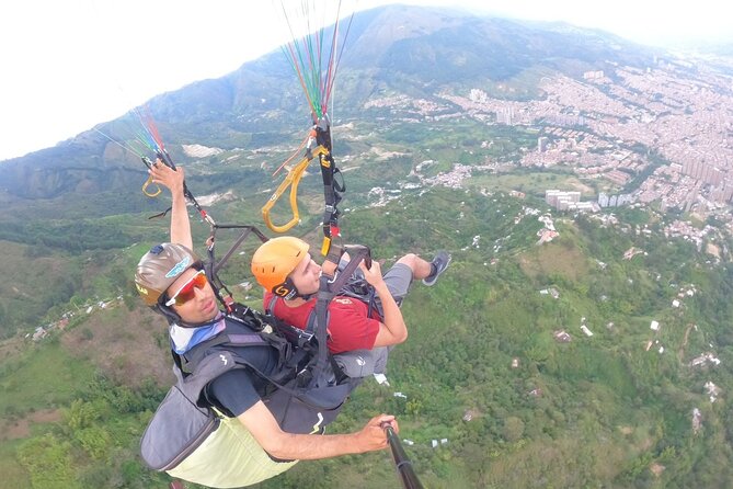 4 Hours Paragliding C13 With Transportation - Unforgettable Memories and Photographic Keepsakes