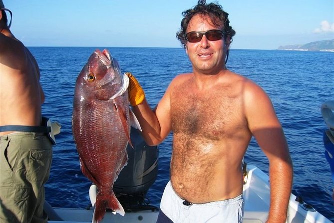 4h Half-Day Amazing Private Coastal Fishing - Meeting Point