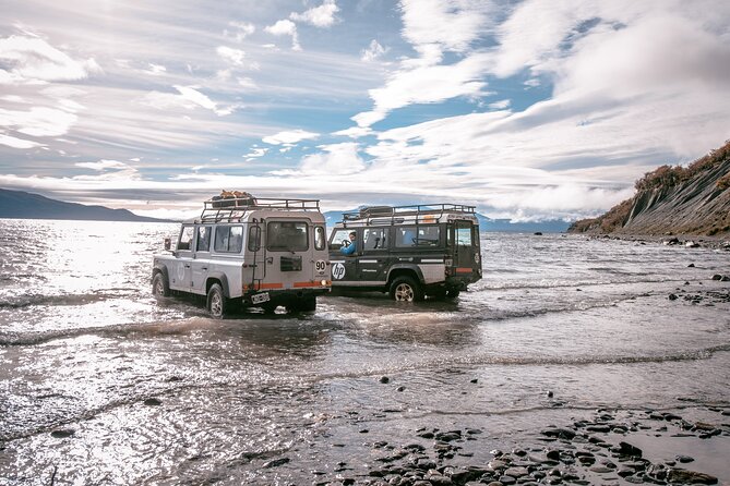 4×4 Off Road Tour to Escondido and Khami Lakes - Accessibility and Policies