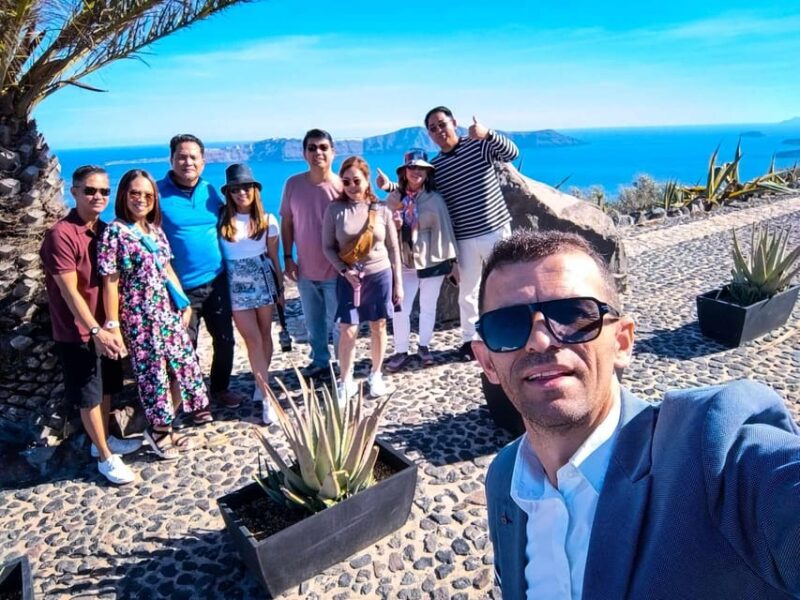 5 Hours Santorini Sightseeing Experience - Transportation and Accessibility