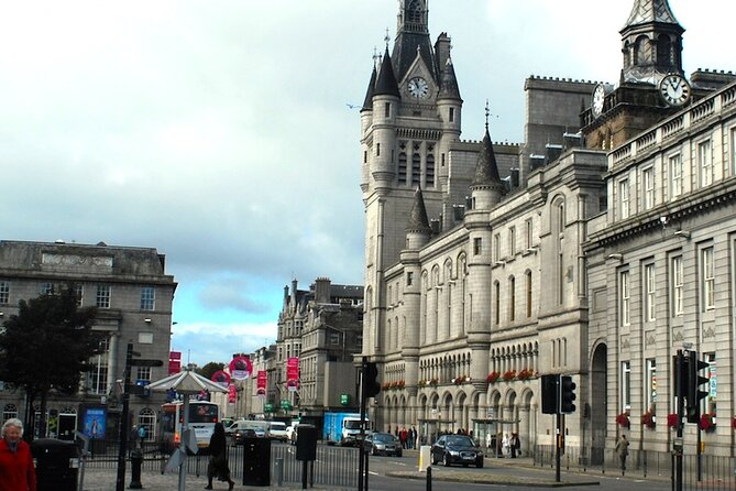 500 Years of Crime and Punishment: A Self-Guided Audio Tour - Monarchs, Hangings, and Treason