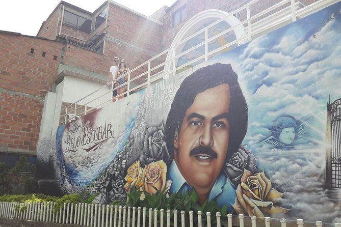 Advanced Package Pablo Escobar Tour Including C13 and Barrio PE Aprox 8 Hrs - Pickup and Schedule