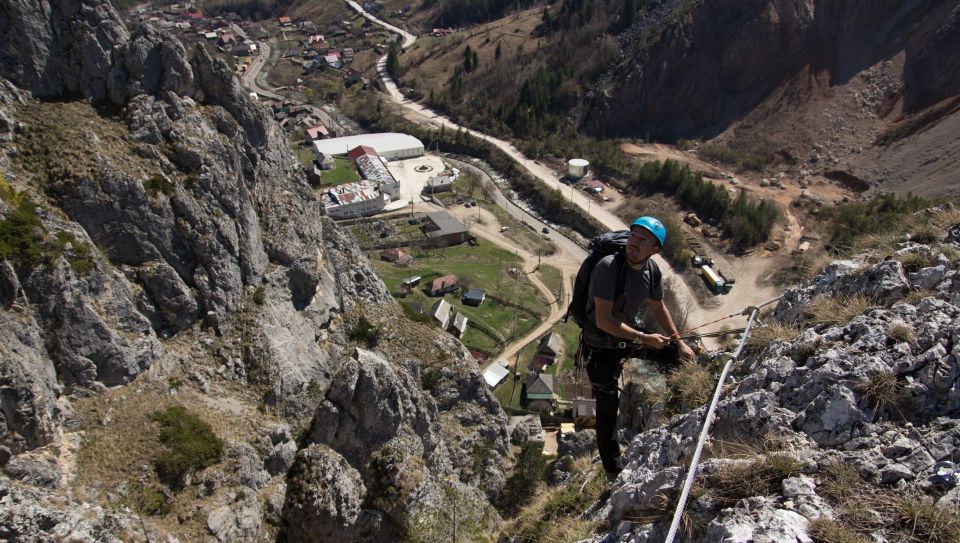 Adventure Trip From Iasi: Hiking in the Carpathian Mountains - Must-See Highlights