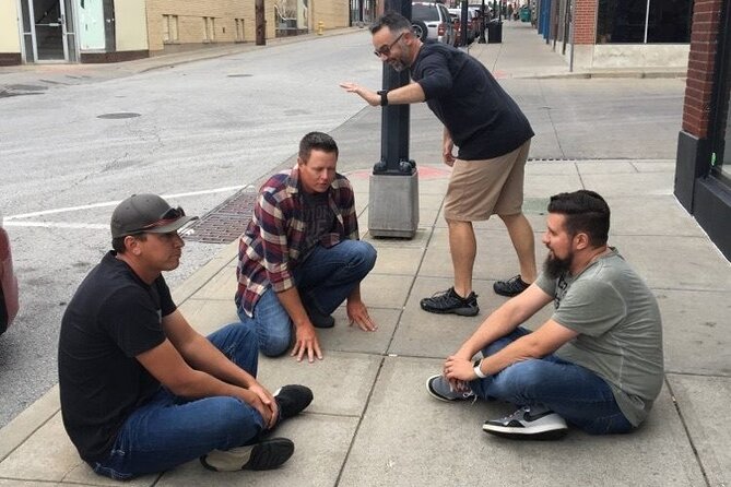 Adventurous Scavenger Hunt in Aurora by Zombie Scavengers - Survival Kit and Smartphone Usage