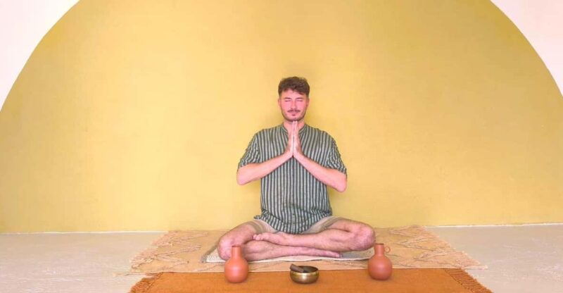 Aix & Marseille: Well-being Day: Nature, Yoga, Picnic & Wine - Mindful Wine Tasting