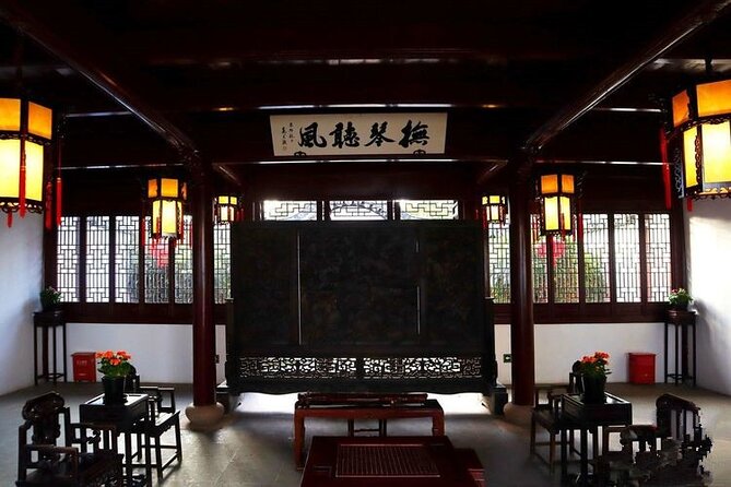 All-inclusive Half-day Private Tour To Zhujiajiao Water Town - Meet Your Professional Guide