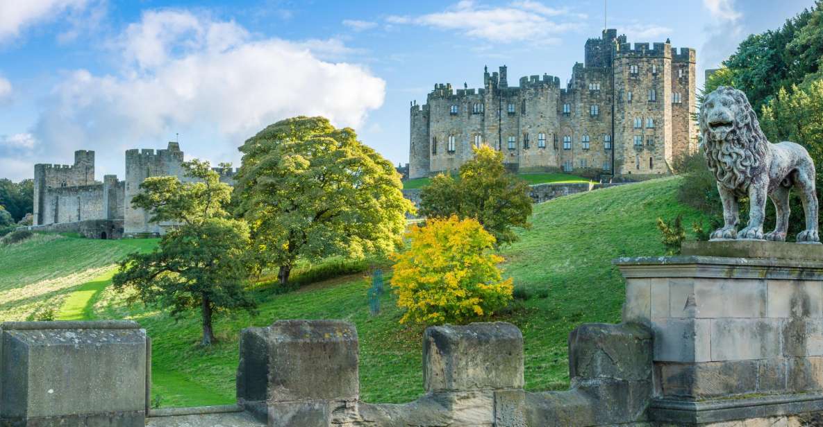 Alnwick Castle, Northumberland & Scottish Borders 1-Day Tour - Alnwick Castle Exploration