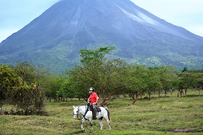Arenal Wilberth Stable - Tour Inclusions and Exclusions