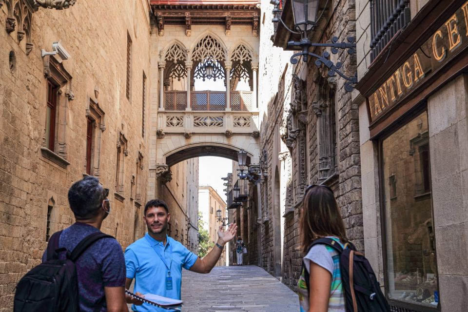 Barcelona: Barri Gotic Walking Tour - Main Stops in the Tour