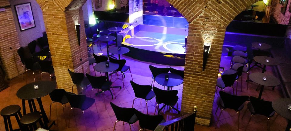 Barcelona: Exclusive Flamenco Show at El Paraigua With Drink - Included Amenities