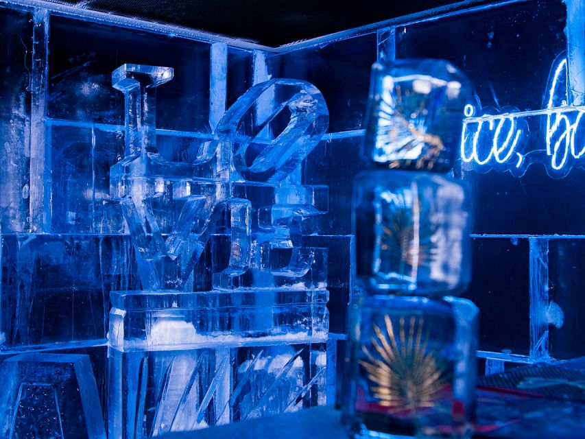 Barcelona: Ice Bar Experience Entry Ticket With 1 Drink - Location and Accessibility