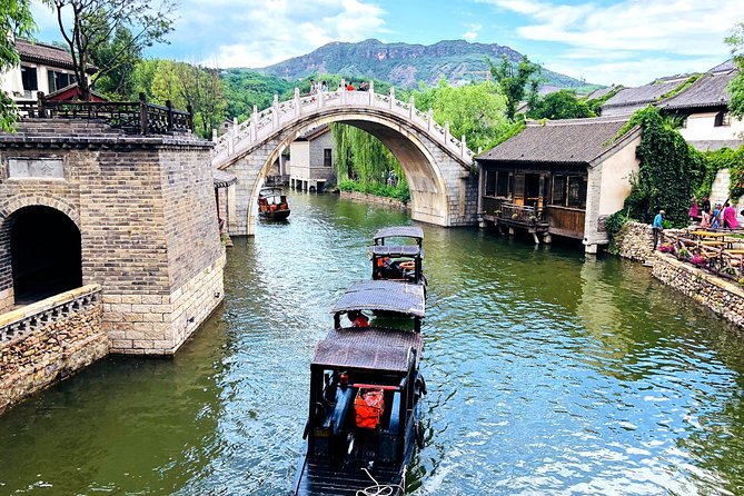 Beijing Gubei Water Town and Great Wall Day Trip - Exploring Gubei Water Town