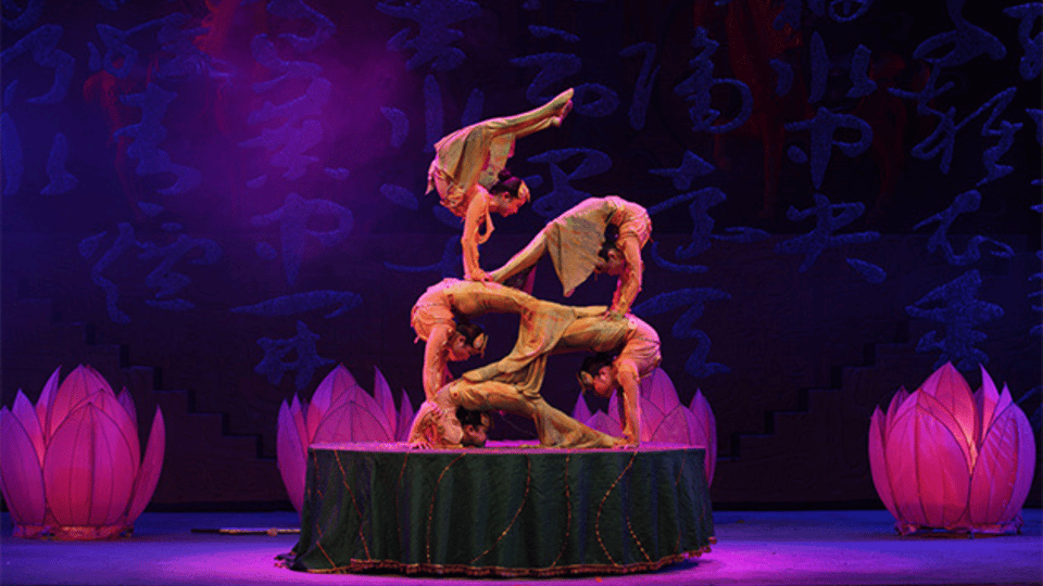 Beijing: Red Theatre Acrobatics Show Viewing Chinese Culture - Inclusions