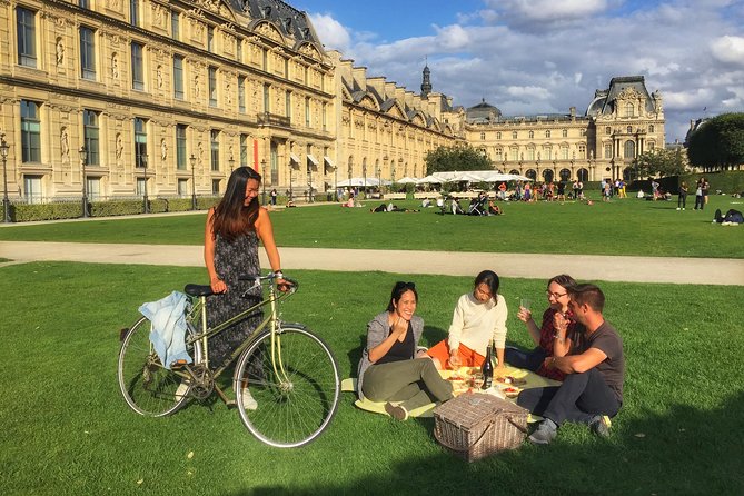 Bike + Wine & Cheese Tour : Parisian for a Day - Tour Guides and Feedback