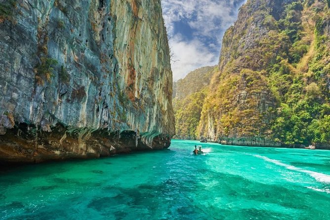 Blu Anda Catamaran to Phi Phi From Phuket - Pickup and Transportation