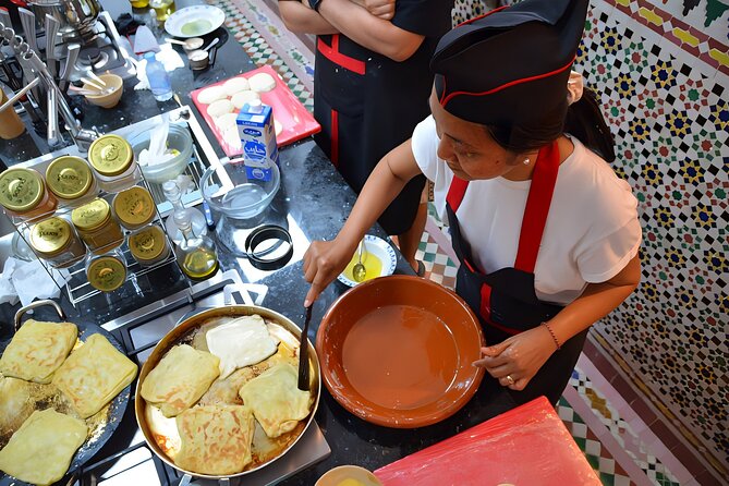 Bread Baking Moroccan Crep in Fez Medina - Hands-on Culinary Learning