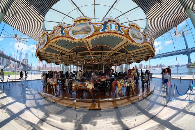 Brooklyn Heights, Dumbo, and Brooklyn Bridge Guided Tour in French - Accessibility Features
