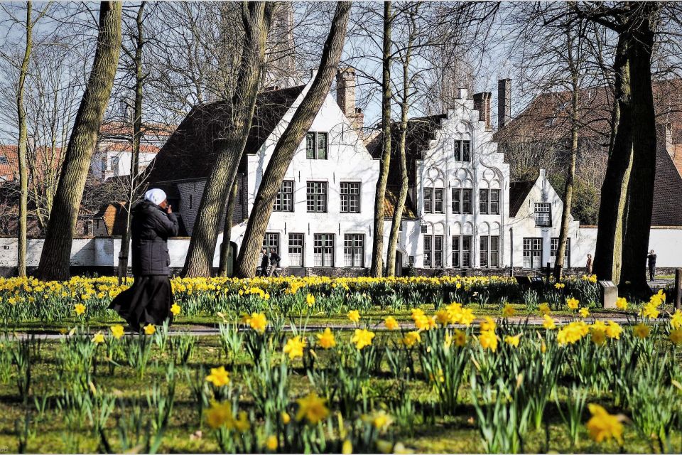 Bruges Beer and Chocolate Walking Tour - Brewery Experience