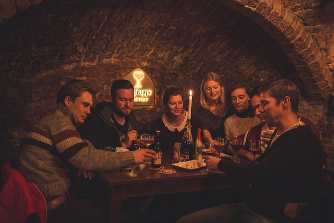 Bruges Beer Tour With Chocolate Pairing by a Young Local - Itinerary and Locations