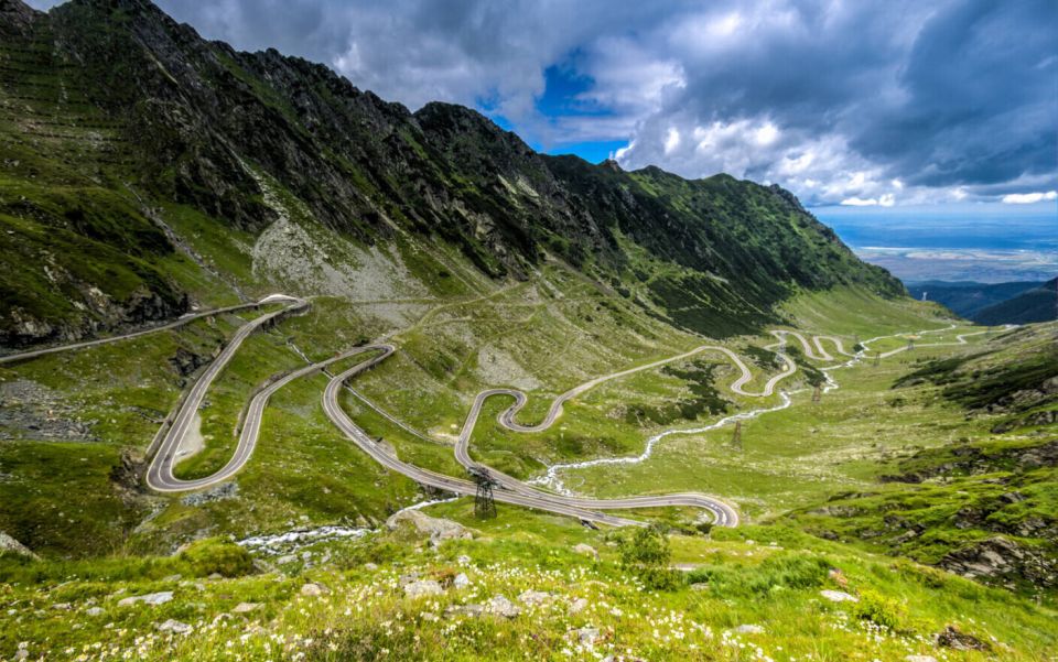 Bucharest: Transfagarasan and Wild Brown Bears Private Tour - Scenic and Historical Significance