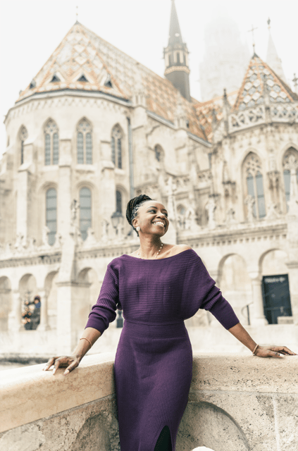 Buda Castle: Private Photoshoot With a Local Guide - Booking and Cancellation Policy