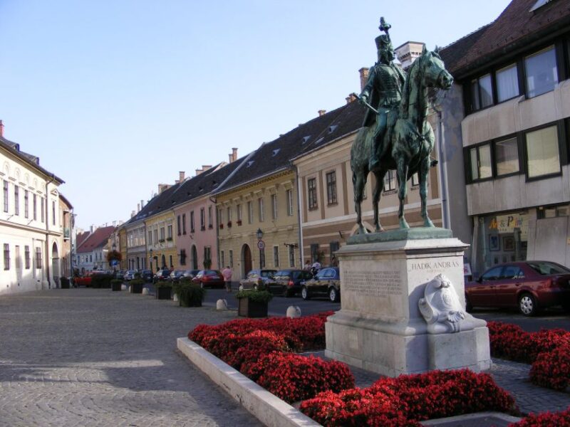 Budapest 3-Hour Private Walking Tour With Route Options - Pest Downtown Highlights