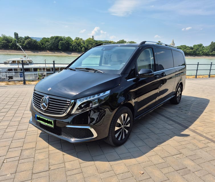 Budapest: Airport to Hotel Private Transfer by Electric Car - Transfer Experience