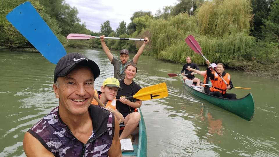 Budapest: Canoeing Tour on the Danube With Hot Sauna After - Canoeing Experience