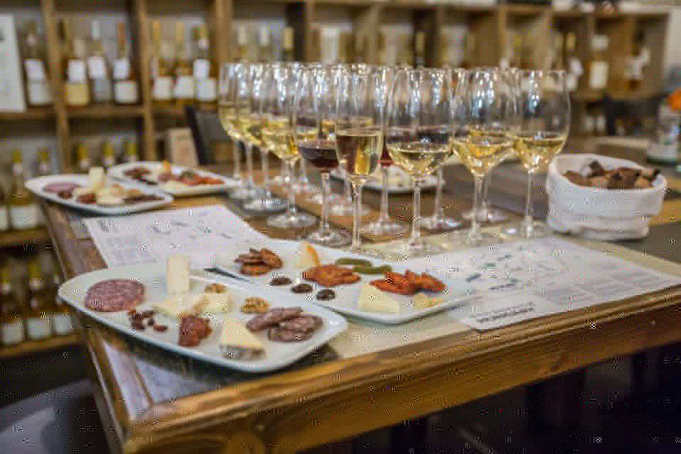 Budapest: Essentials of Hungarian Wine Tasting Class - Educational Insights