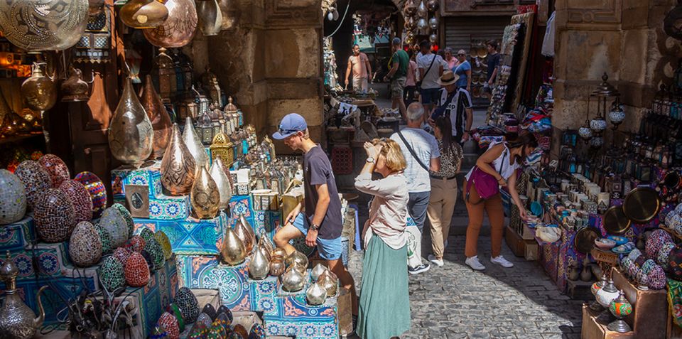 Cairo/Giza: Egyptian Museum and Khan El-Khalili Guided Tour - Guided Experience