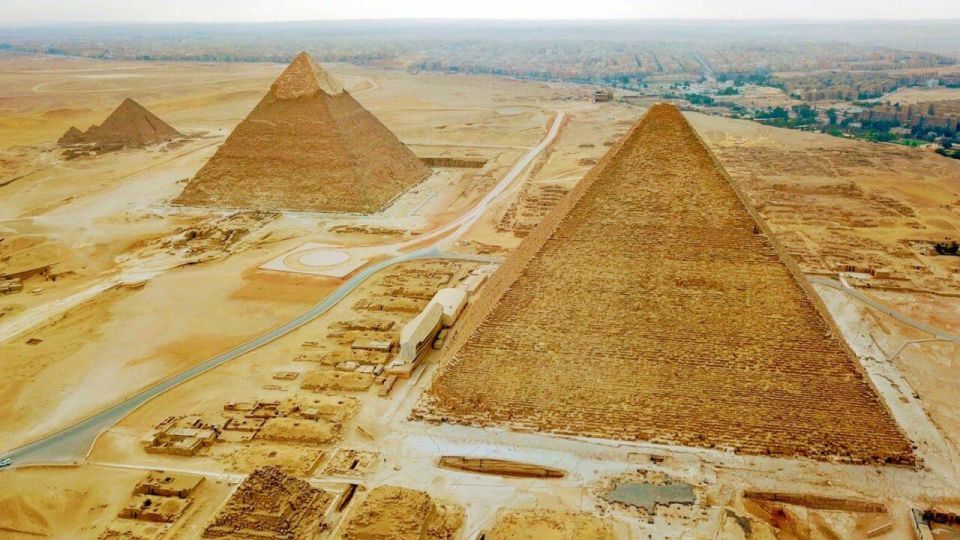 Cairo: Pyramids, Memphis, Sakkara & Dahshur Luxury Adventure - Key Experience Features