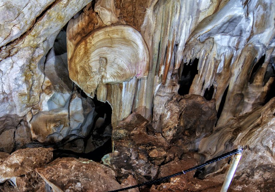 Calasparra: Cave of Puerto Entry Ticket With Guided Tour - Unique Natural Formations