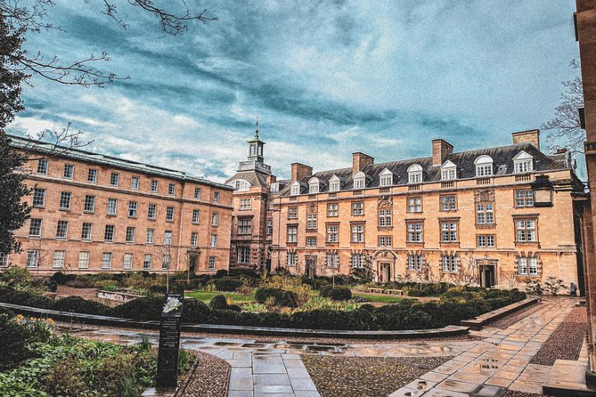 Cambridge's Famous Inventions: Self-Guided Audio Walking Tour - Historic Corpus Clock