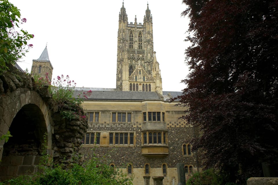 Canterbury: Self-Guided Canterbury Town Walk With Mobile App - Tour Accessibility and Navigation