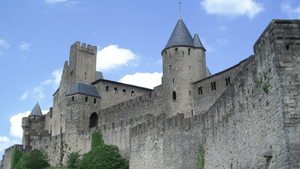 Carcassonne: Walking Tour to Discover the City - User Guidance and Requirements