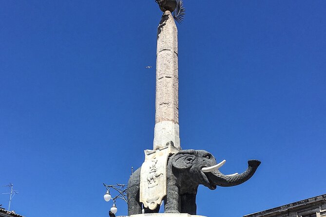 Catania Walking Tour Small Group - Group Size and Language