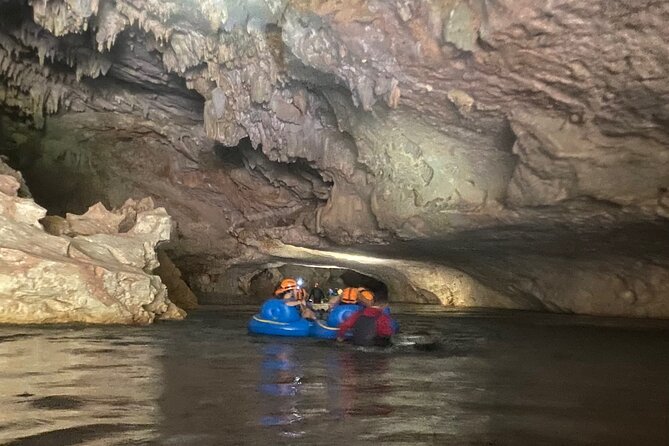 Cave Tubing Paradise and Baboon Sanctuary - Meeting and Pickup Details