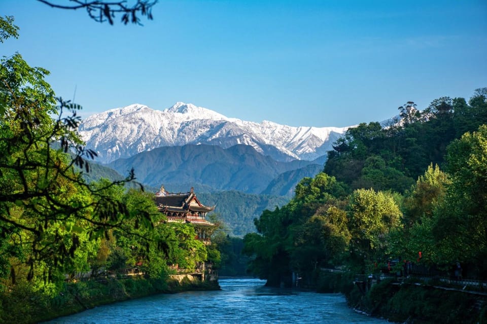 Chengdu: Dujiangyan Irrigation System Private Day Tour - Tour Highlights