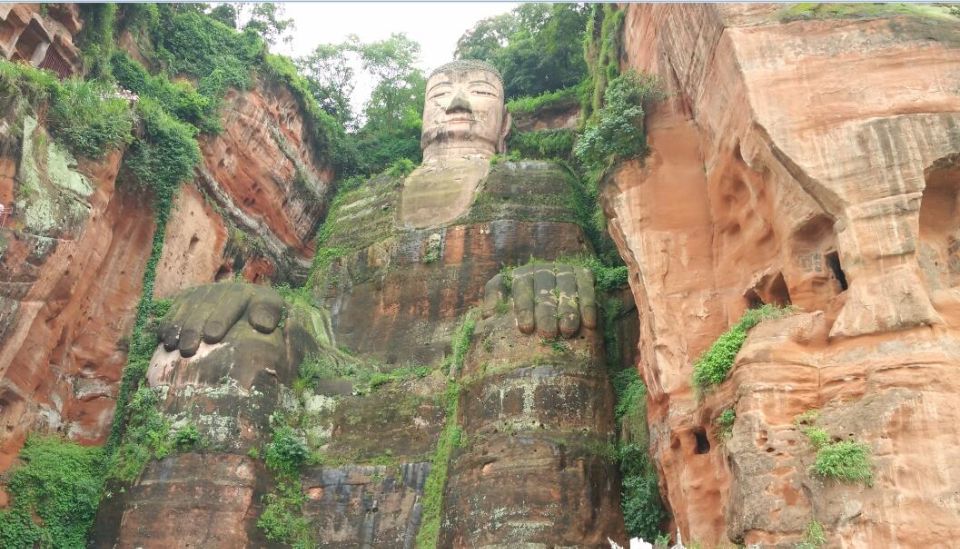 Chengdu Private Tour of Leshan Buddha and Panda Base - Included in the Tour