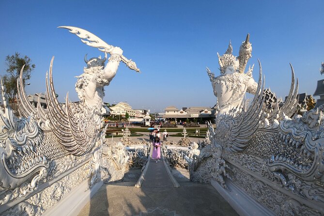Chiang Rai and White Temple Private All-Inclusive Day-Tour - Blue Temple