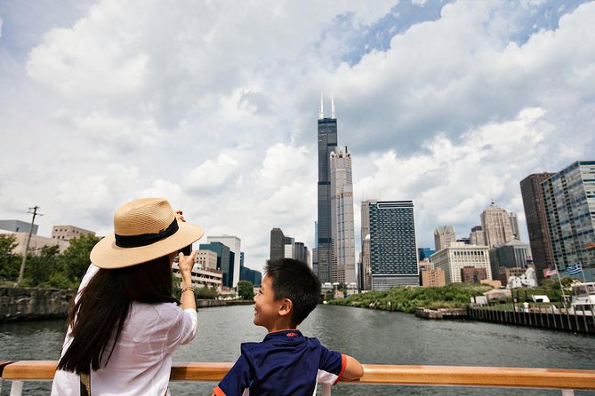 Chicago Architecture River Cruise in Spanish - Travel Tips