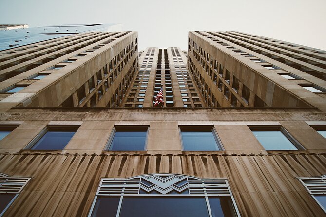Chicago Walking Tour: Art Deco Skyscrapers Riverfront - Meeting and End Points