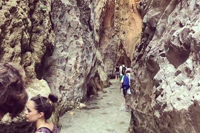 Chillar River, Where the Water Is a Trail - Included Amenities