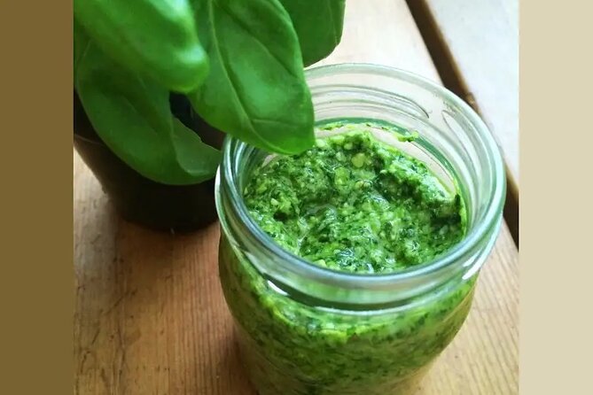 Cinque Terre: Pesto Cooking Class With Sea View in Riomaggiore - Pesto Genovese: The Signature Dish