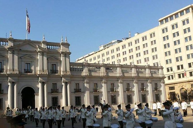 City Tour Santiago Plus Santa Rita Vineyard - Witnessing the Guard Change
